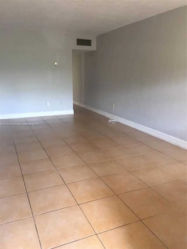 5 of 19 - 1851 Ne 168th Street #b-7, North Miami Beach, FL