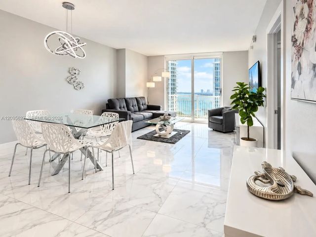 2 of 36 - 1200 Brickell Bay Drive #ph4103, Miami, FL