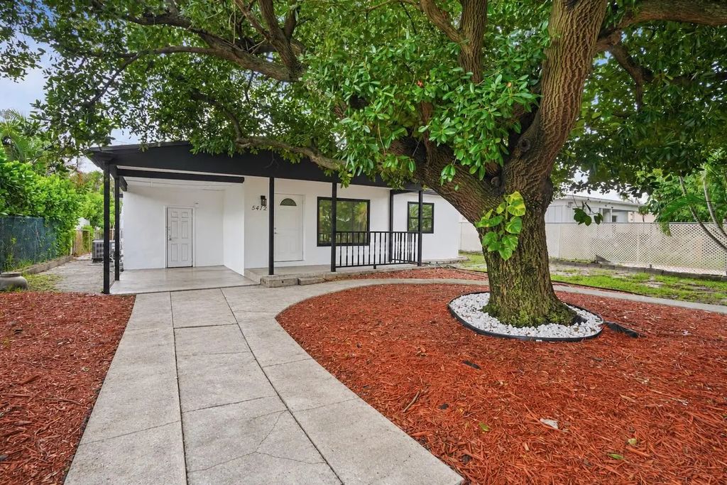 5472 Nw 1st Avenue, Oakland Park