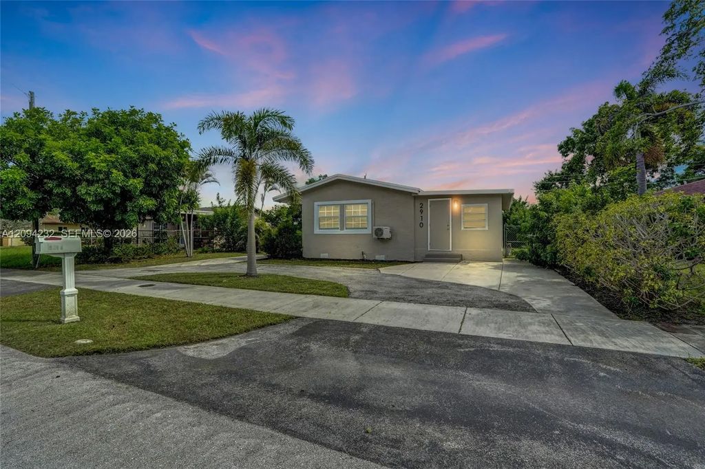 2910 Nw 25th Street, Fort Lauderdale