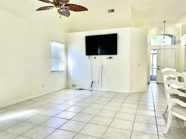 5 of 39 - 4308 Se Brittney Circle, Port St. Lucie, FL