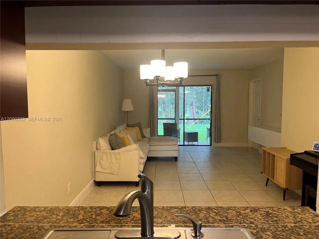 4 of 19 - 10301 Nw 11th Street #104, Pembroke Pines, FL