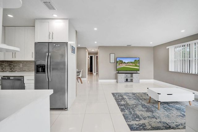4 of 80 - 921 Nw 14th Street, Fort Lauderdale, FL