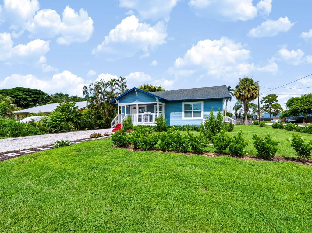 1566 Nw 9th Avenue, Stuart