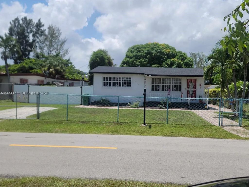12510 W Golf Drive, Miami