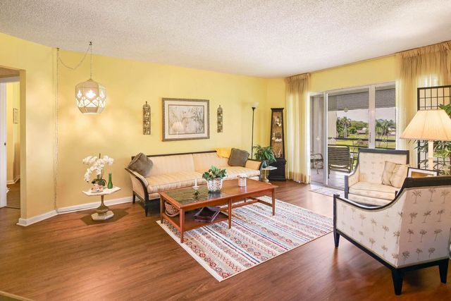3 of 45 - 3755 Via Poinciana #402, Lake Worth, FL