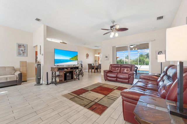 4 of 39 - 103 Nw Aileen Street, Port St. Lucie, FL