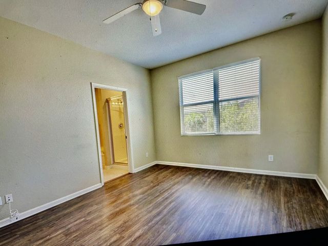 5 of 6 - 730 Nw Leonardo Circle, Port St. Lucie, FL