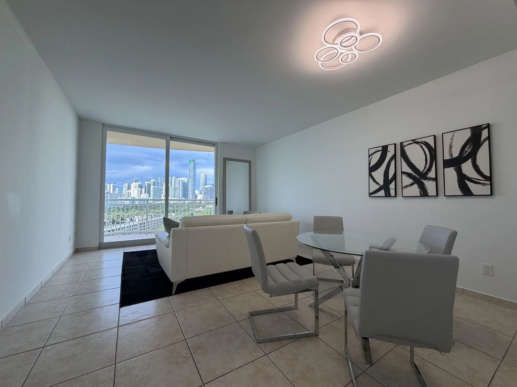 2475 Brickell Avenue #1705, Miami