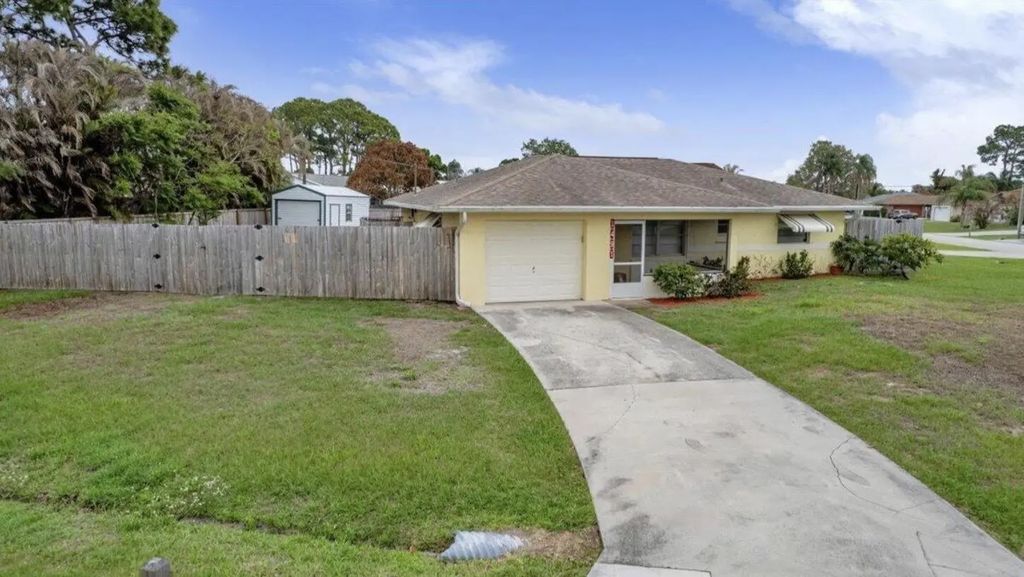 1491 Se Concha Street, Port St. Lucie