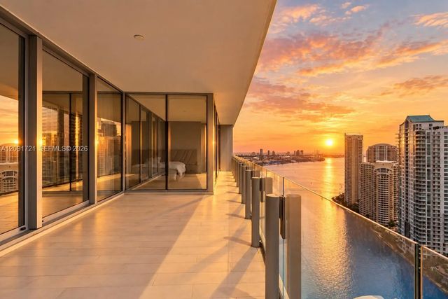 300 Biscayne Boulevard Way #3304c, Miami