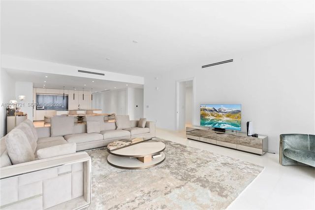 3 of 42 - 300 Biscayne Boulevard Way #3304c, Miami, FL