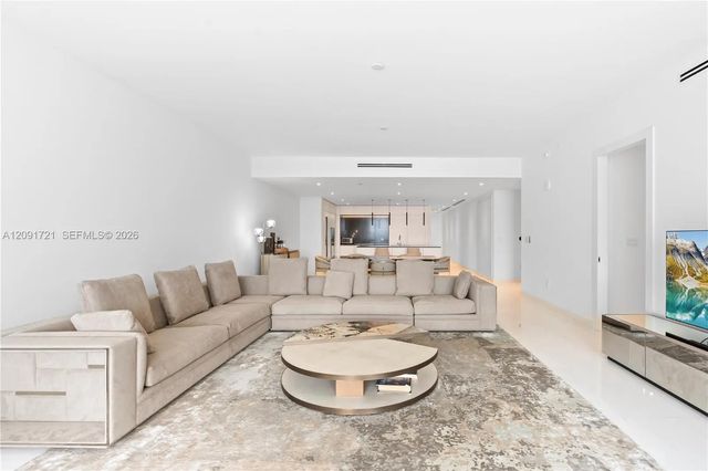 5 of 42 - 300 Biscayne Boulevard Way #3304c, Miami, FL