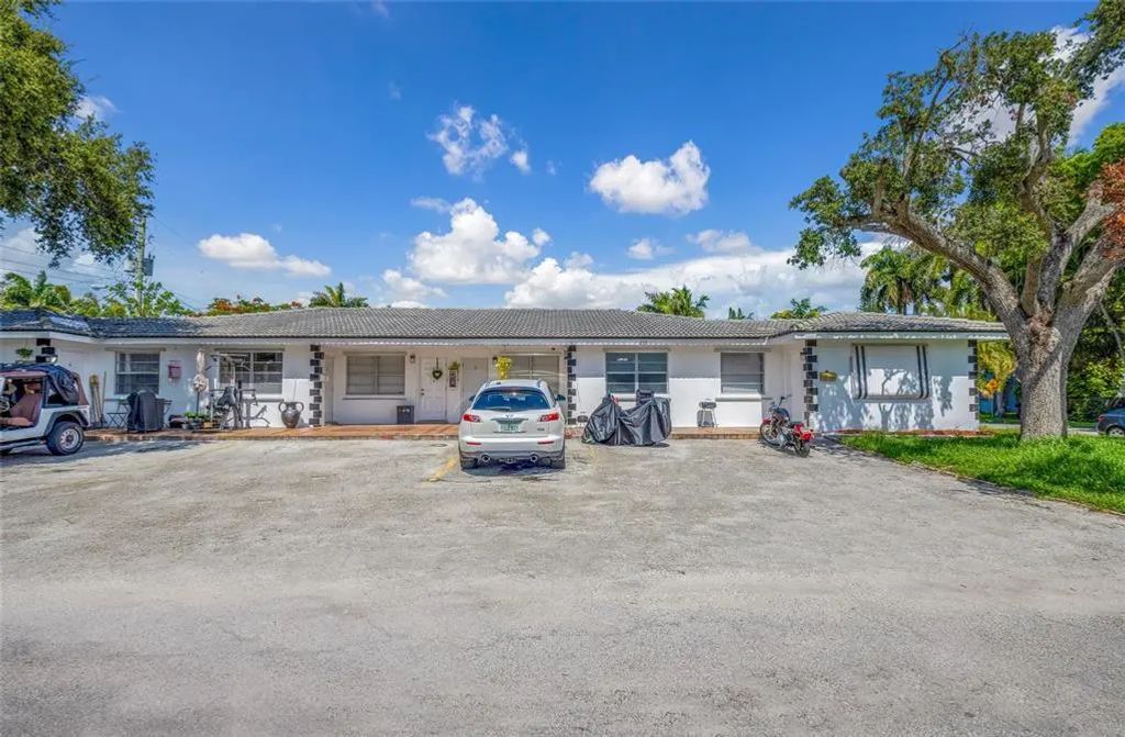 213 Se Park Street #1-6, Dania Beach