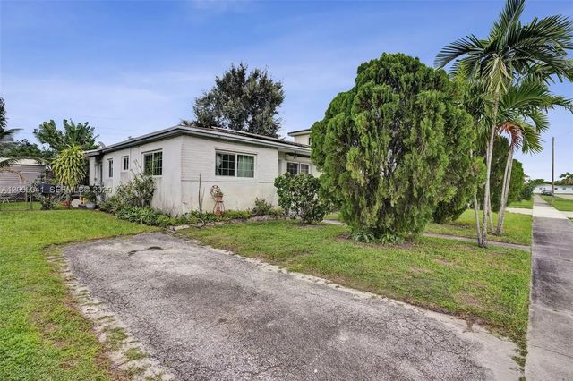 2 of 47 - 17401 Ne 11th Court, Miami, FL