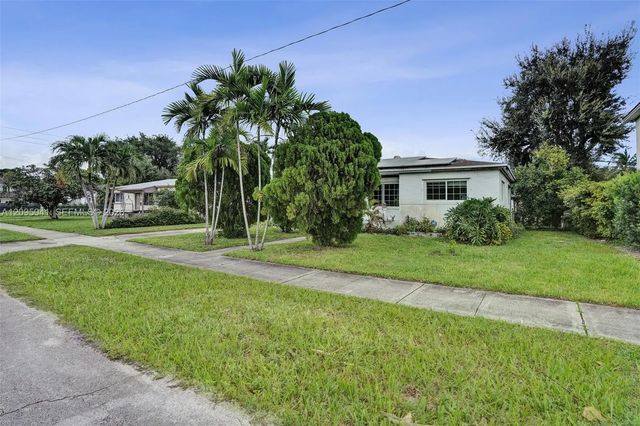 3 of 47 - 17401 Ne 11th Court, Miami, FL