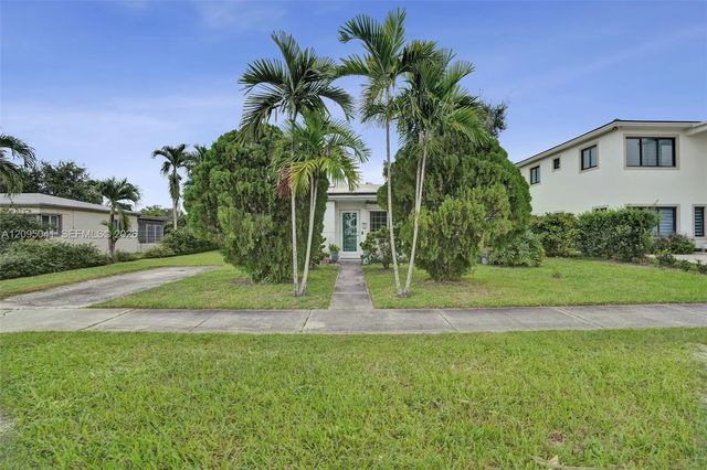 4 of 47 - 17401 Ne 11th Court, Miami, FL