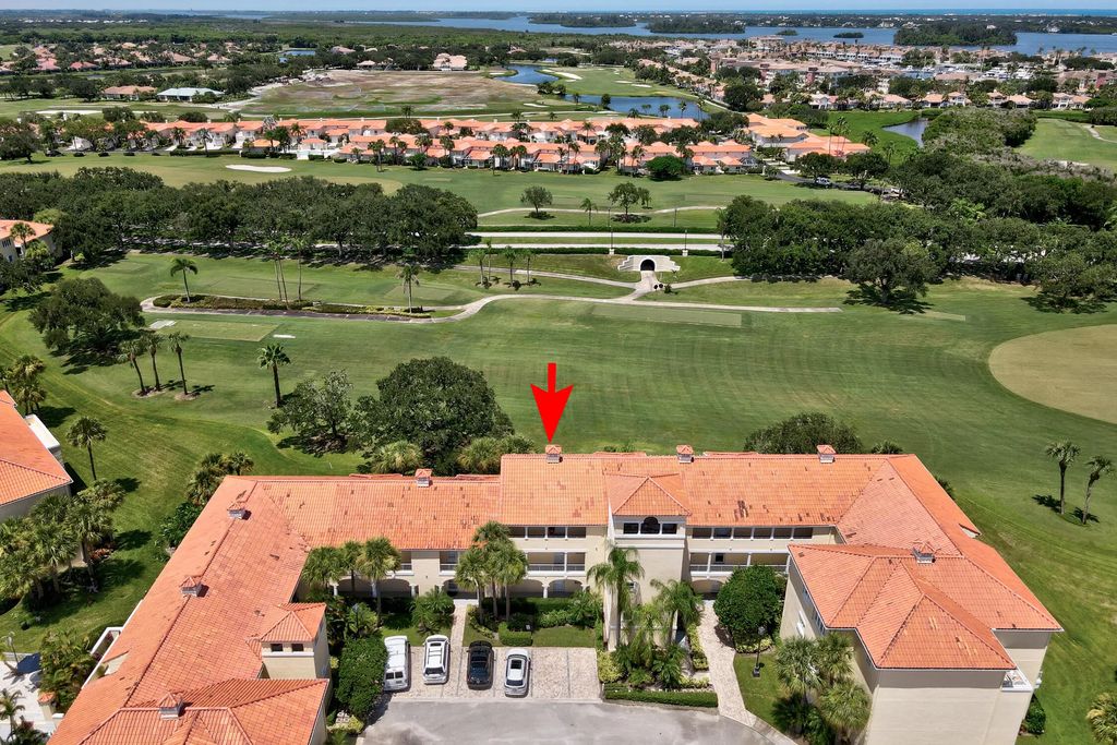 5040 Harmony Circle #305, Vero Beach