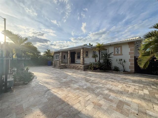 2 of 22 - 3889 Nw 5th Street, Miami, FL