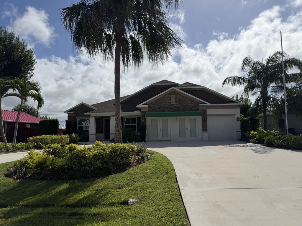 2849 Sw Savona Boulevard, Port St. Lucie