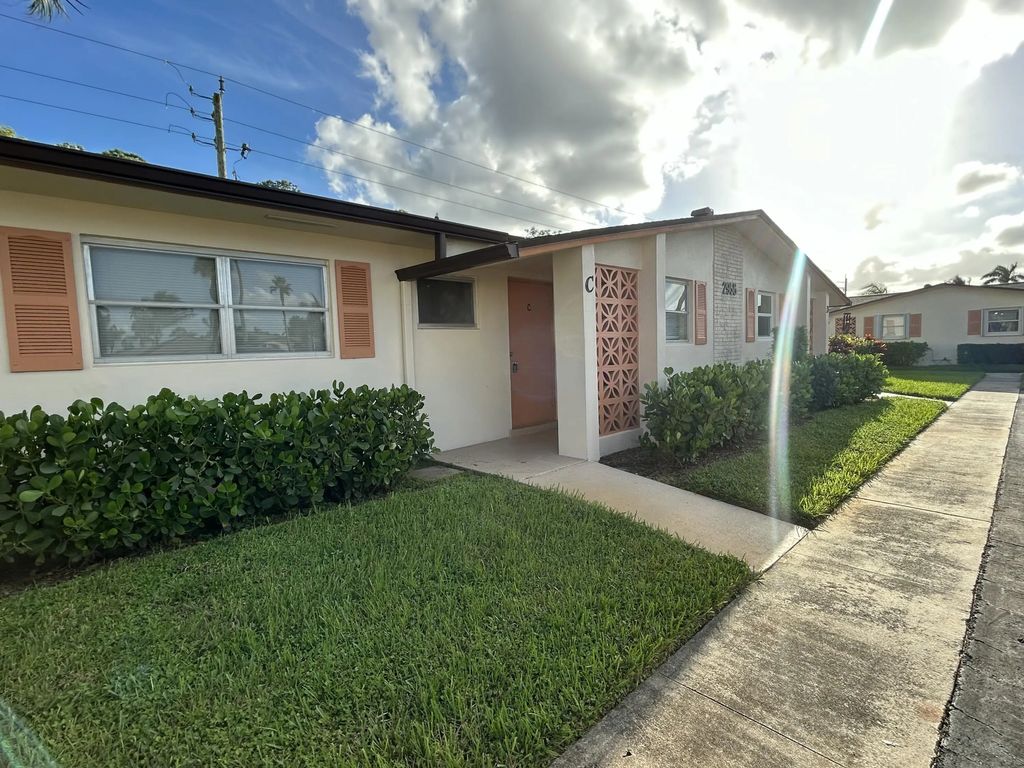 2956 Crosley Drive E #c, West Palm Beach