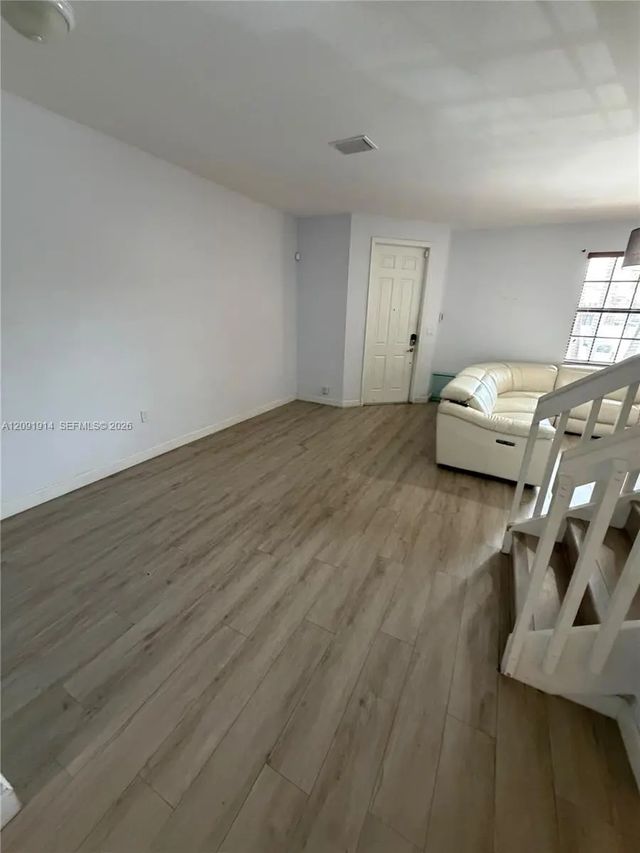 4 of 15 - 3515 W 89th Place, Hialeah, FL