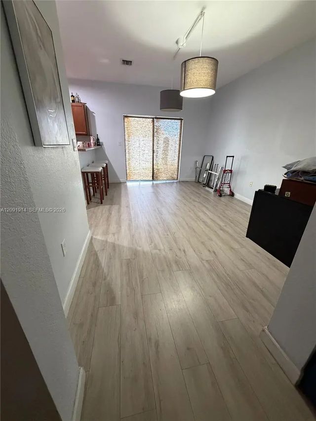 5 of 15 - 3515 W 89th Place, Hialeah, FL