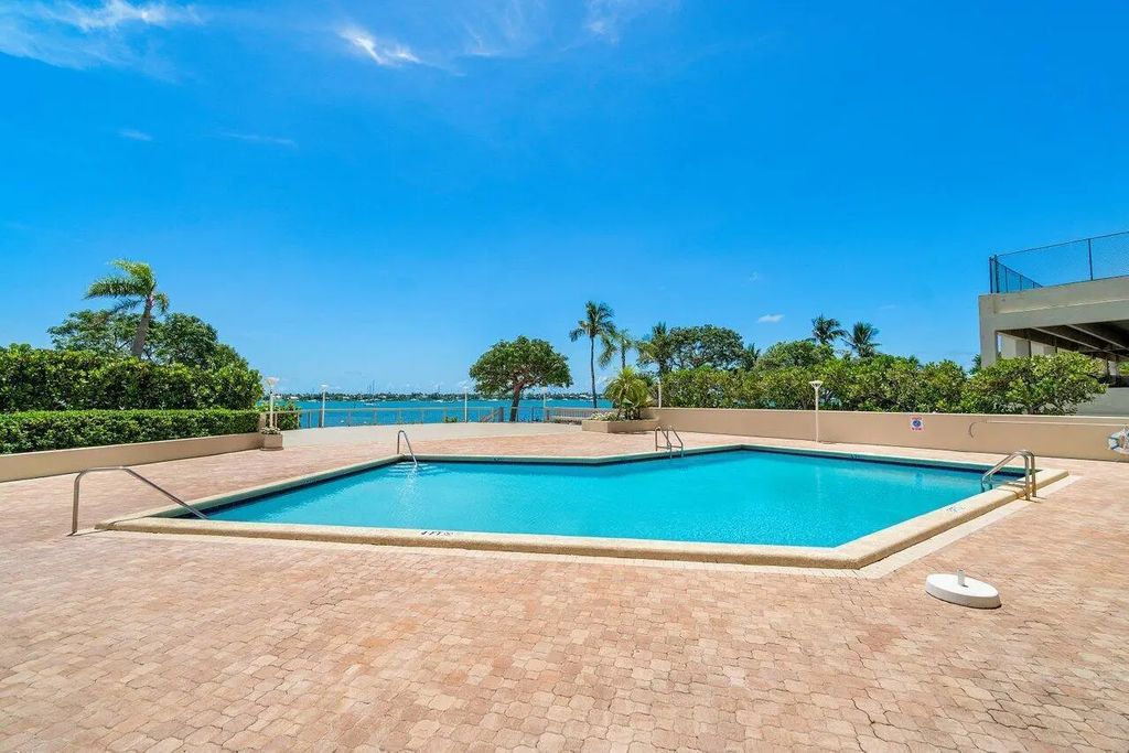 5600 N Flagler Drive #1904, West Palm Beach