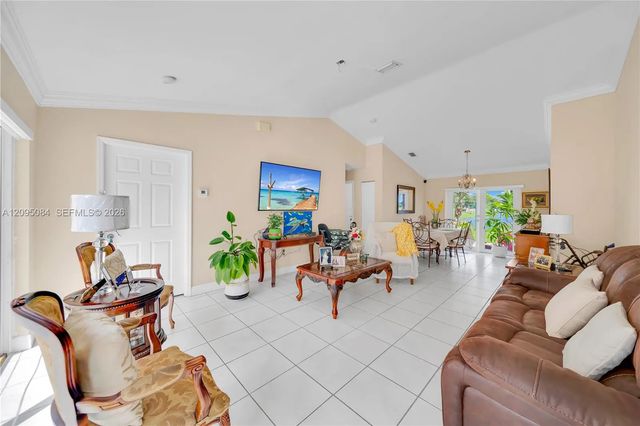 3 of 31 - 20273 Nw 32nd Avenue, Miami Gardens, FL