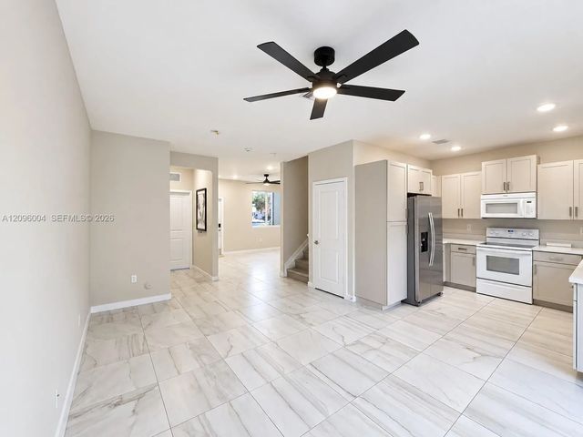 2 of 34 - 2419 Se 11th Street, Homestead, FL