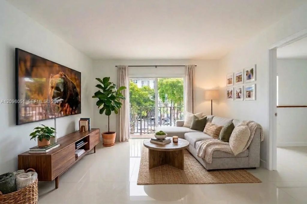4709 Nw 7th Street #305-9, Miami