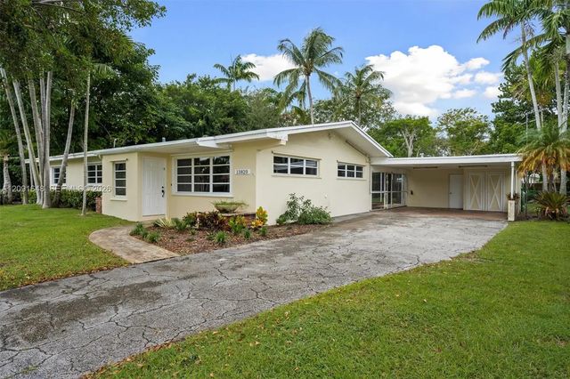 3 of 32 - 13820 Sw 74th Court, Palmetto Bay, FL