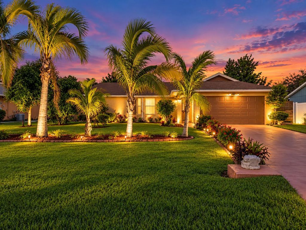 1909 Sw Idaho Lane, Port St. Lucie