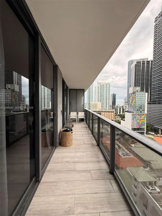 55 Sw 9th Street #1205, Miami