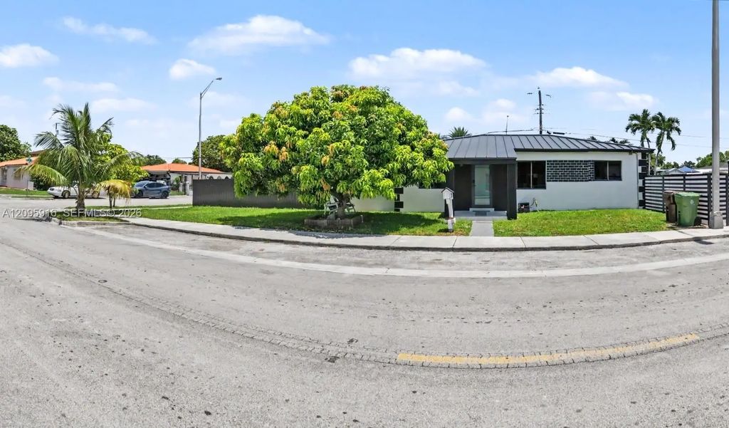 331 W 40th Place, Hialeah