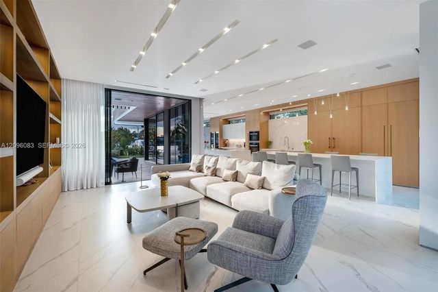 4 of 51 - 226 W Rivo Alto Drive, Miami Beach, FL