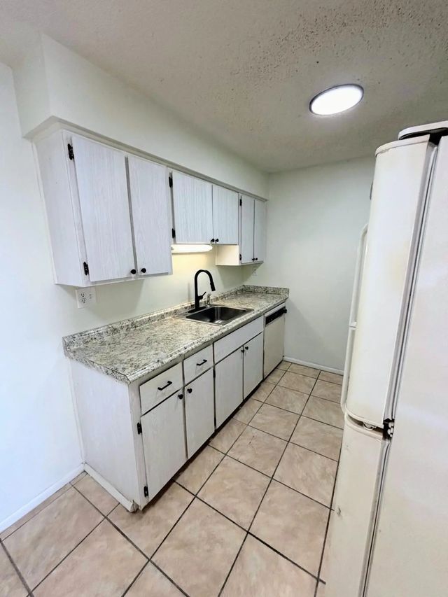 5 of 23 - 190 E Olmstead Drive #f32, Titusville, FL