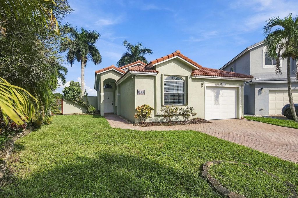 10627 Nw 7th Street, Pembroke Pines
