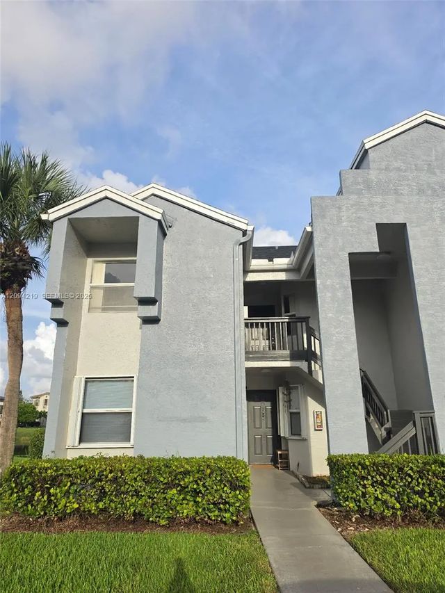 3 of 24 - 855 Sw 113th Way #855, Pembroke Pines, FL