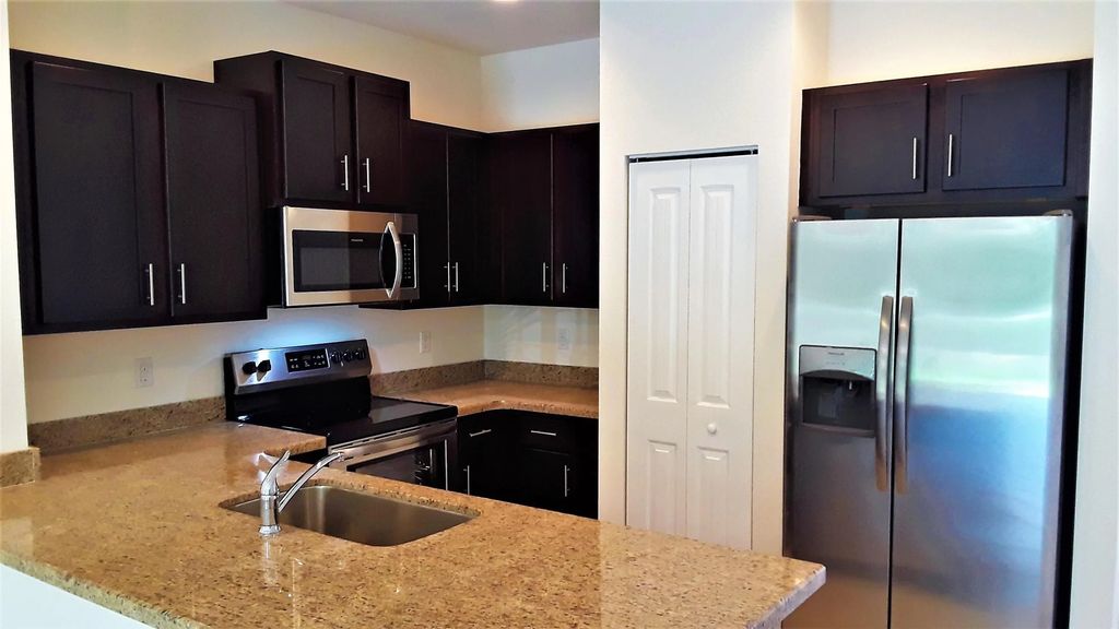 370 Se 1st #370, Deerfield Beach