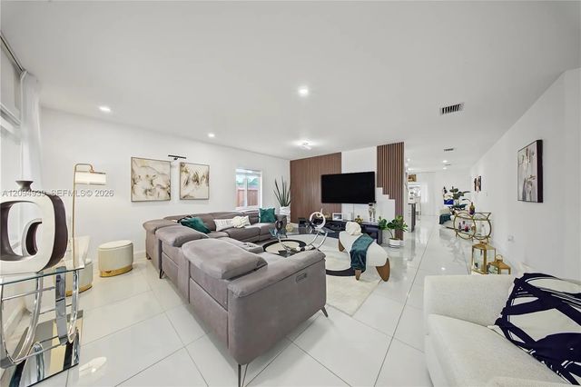 5 of 45 - 530 Sw 7th Avenue, Homestead, FL