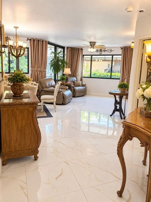 15555 N Miami Lakeway N #106, Miami Lakes