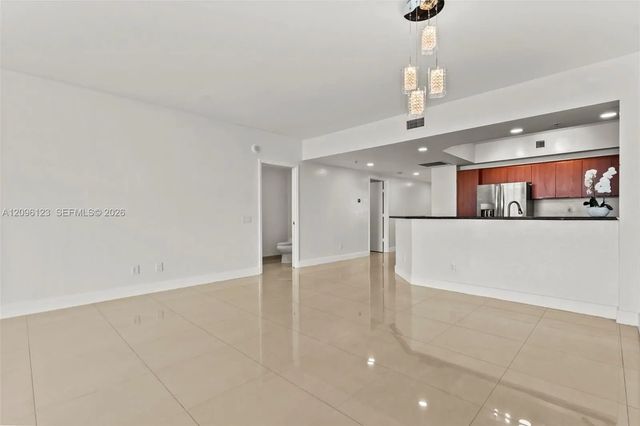 5 of 43 - 14951 Royal Oaks Lane #2008, North Miami, FL