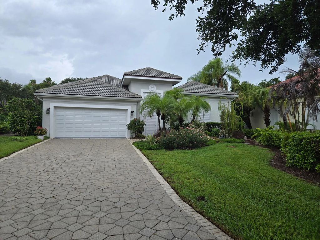 831 Island Club Square, Vero Beach