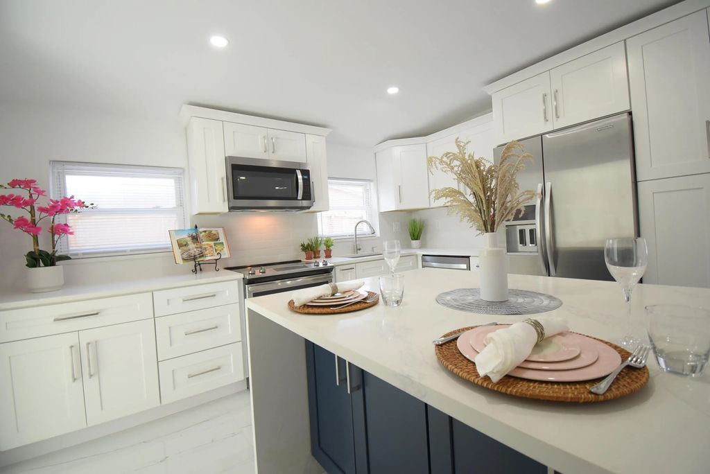 3541 Nw 37th Avenue, Lauderdale Lakes