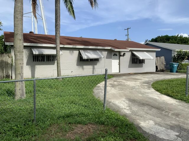 5708 Driftwood Street, Mangonia Park