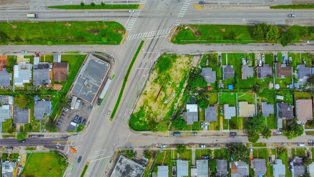 5 of 7 - 14585 Nw 22nd Avenue, Opa-Locka, FL