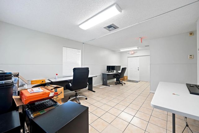 3 of 14 - 1615 S N Street, Lake Worth, FL