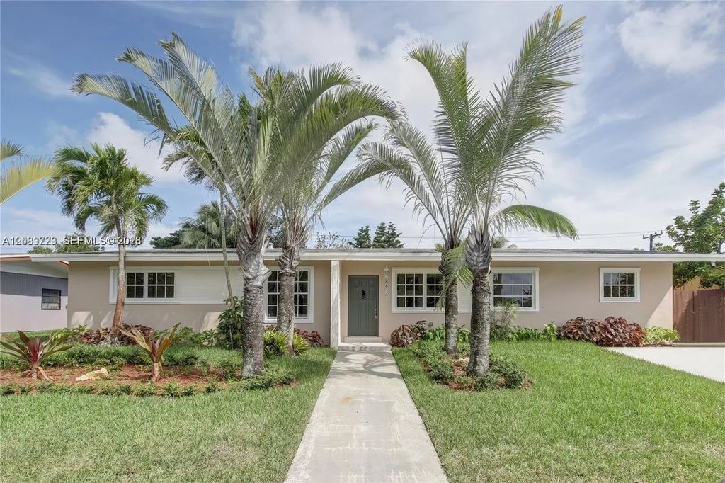 8830 Caribbean Boulevard, Cutler Bay