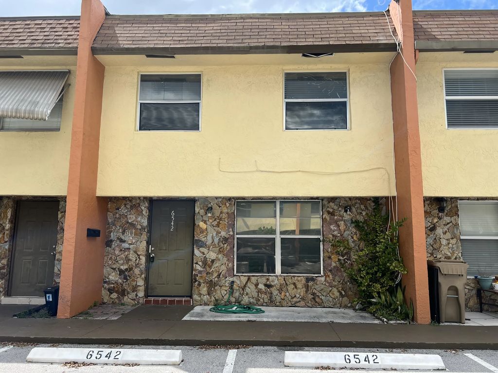 6542 Sw 41st Street #6542, Davie